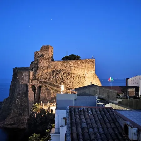 Holiday home The Sea Feel Aci Castello
